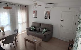 Apartamento dos habitaciones con piscina y gran terraza
